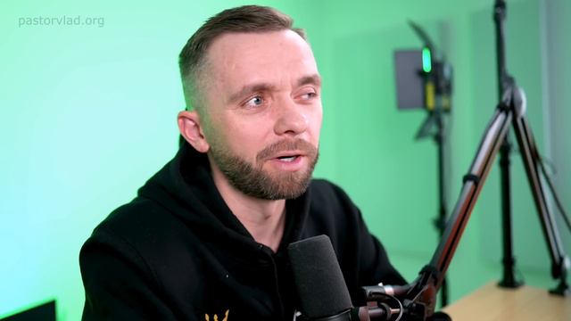 Should CHRISTIANS Celebrate CHRISTMAS? смотреть онлайн