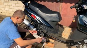 КАК ЗАМЕНИТЬ МАСЛО В СКУТЕРЕ?