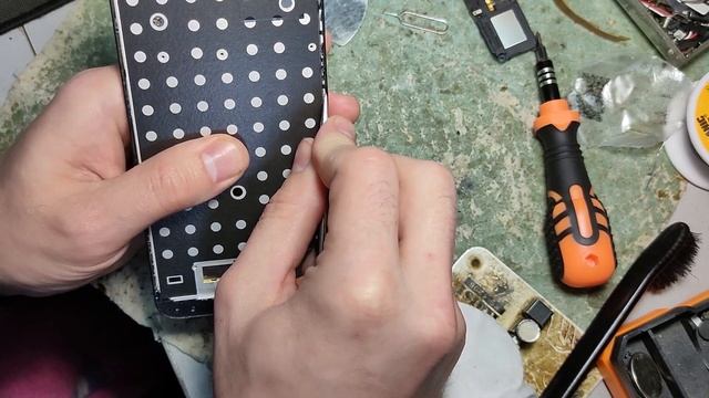 Замена экрана Xiaomi Redmi Note 5a как разобрать телефон снять аккумулятор смотреть онлайн