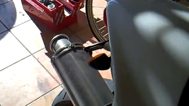 sound ducati monster 900 exhaust frizione .mp4 смотреть онлайн