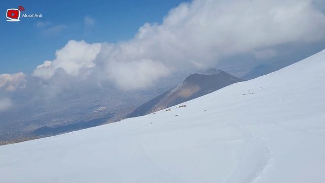 Erciyes Kayak Merkezinde 2 b'ye Niyet Ederken Arafta Kaydık смотреть онлайн
