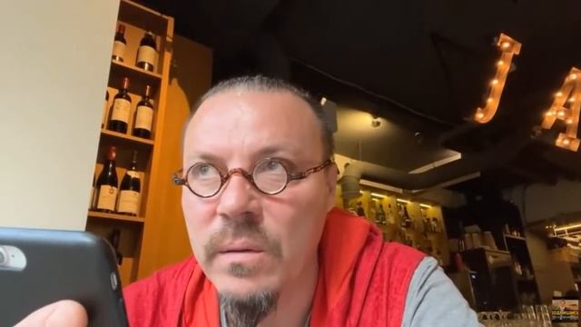 Симонов - Звонок Викусе из бара. смотреть онлайн