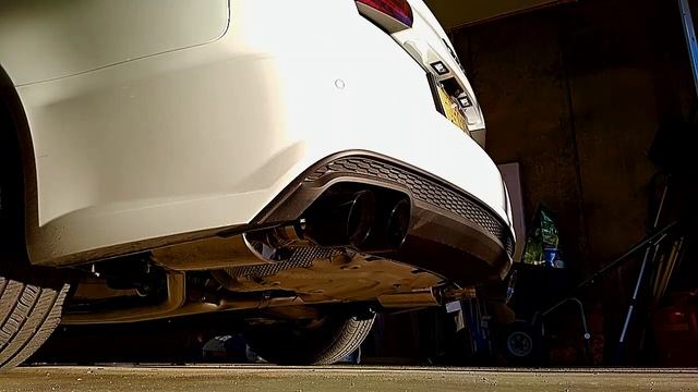 #AWEintheWild: Touring Edition Exhaust for the Audi C7.5 A6 смотреть онлайн