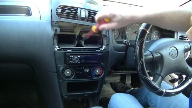 Разбор приборной панели NISSAN AD смотреть онлайн