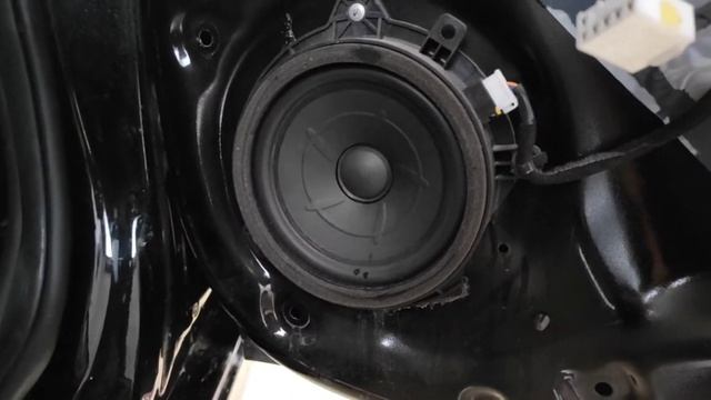 Замена штатных динамиков в Hyundai Solaris на DL Audio Gryphon Lite 165