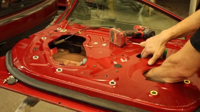 Rebuilding a cursed Buick Enclave смотреть онлайн
