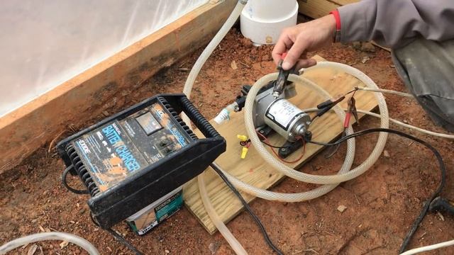 DIY Geothermal Greenhouse Pt 9: PLANTS & PROBLEMS смотреть онлайн