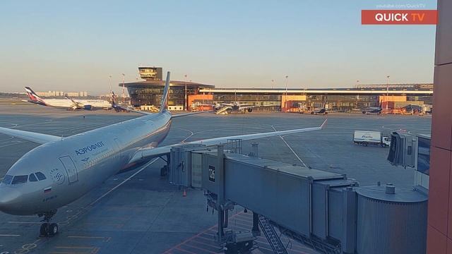 Объявления в аэропорту Шереметьево (Announcements at Sheremetyevo airport) смотреть онлайн