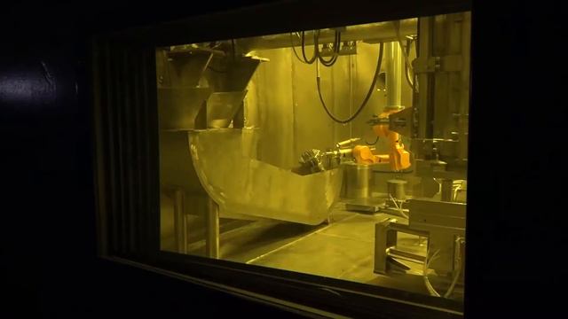 Первая в истории ГХК: на стапели «горячей» камеры ОДЦ завели реальную ОТВС ВВЭР-1000 смотреть онлайн