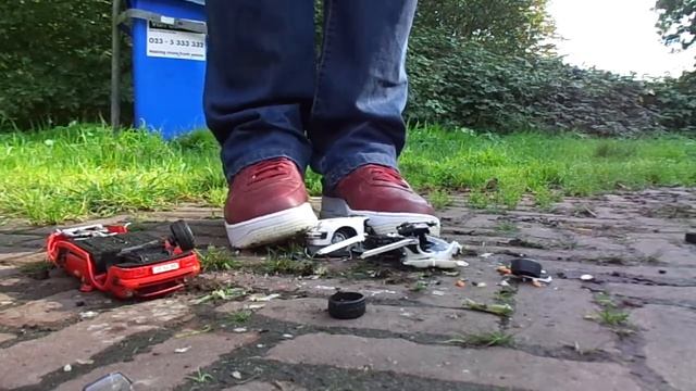 Nike Air Force 1 AF1, Crush, Stomp And Destroy 2 Porsche 1:24 Modelcars