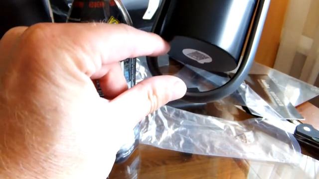 Ручной мини-пылесос AutoBot V1