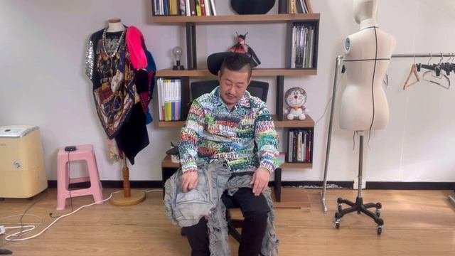 Rick Owens DRKSHDW pants 릭오웬스 다크쉐도우 데미지 데님. 이정도 데미지는 흔치 않지! смотреть онлайн