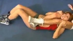 Девушки, прекрасная техника бразильское джиуджитсу.Girls, excellent technique Brazilian Jiu Jitsu