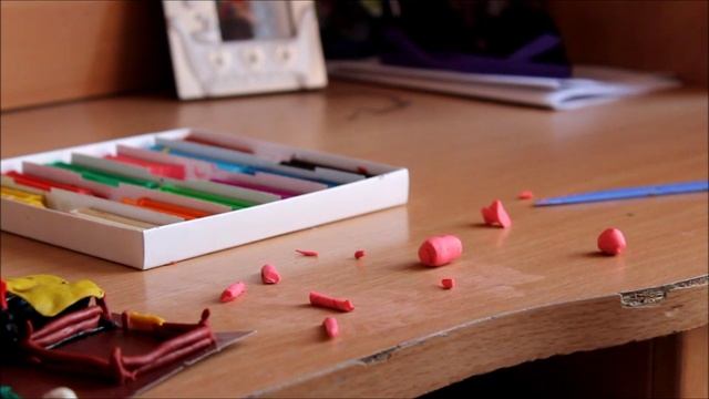 Пластилиновая деревня, часть 2. Лепим свинку смотреть онлайн