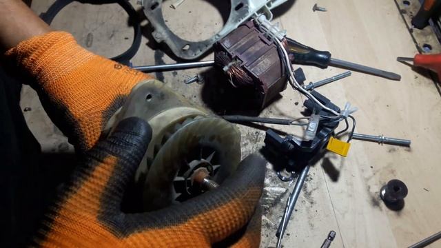 Газонокосилка электрическая  AL-KO - клин двигателя