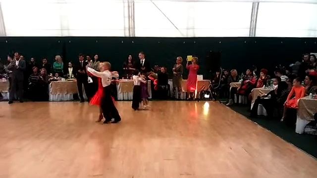Вальс, Артём(7 лет) Ева (6 лет) пара №75 смотреть онлайн