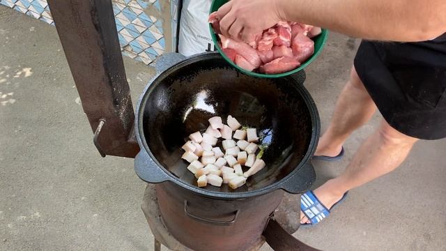 БАСМА В КАЗАНЕ НА КОСТРЕ ( УЗБЕКСКАЯ КУХНЯ ) смотреть онлайн