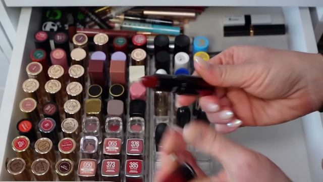 Say Goodbye to Lip Clutter Forever l 170+ Gone in Part 7 смотреть онлайн