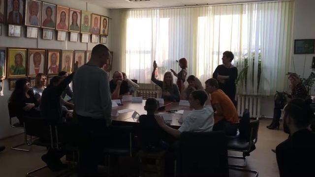 Играем в настольную игру «Мафия» смотреть онлайн