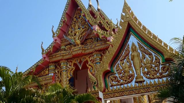 КРАСИВЫЙ ХРАМОВЫЙ КОМПЛЕКС НА ДЖОМТЬЕНЕ ( по соседству с отелем Grand Jomtien Palace) смотреть онлайн