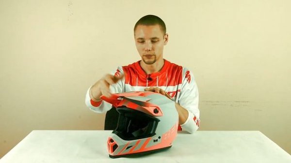 Кроссовый шлем Bell MX-9 MIPS.