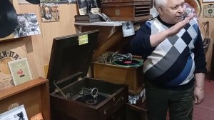 Граммофон или патефон