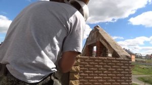 Видеоответ.Как заделать отверстия в окне?