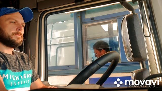 Заежаем в порт Кале Calais