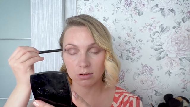 Пошаговый макияж. Абсолютно новые продукты! смотреть онлайн