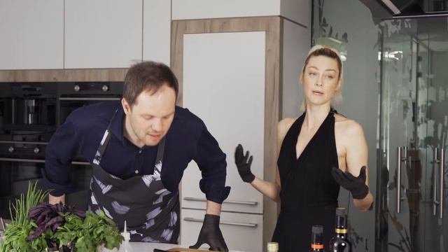 Life at home вместе с ASKO x Elle Decoration: МАРИНОВАННЫЙ ЛОСОСЬ С КОНСОМЕ смотреть онлайн