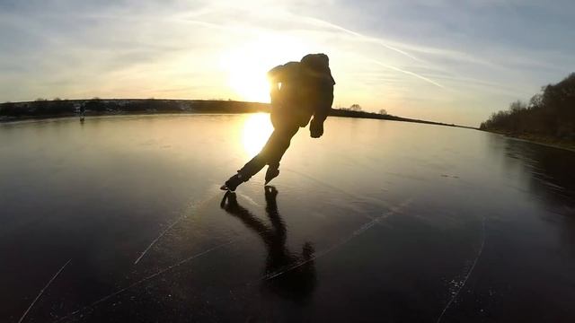 Шнуруй коньки. Skates. смотреть онлайн