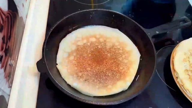 Блины на молоке с дырочками. Рецепт тонких русских блинов. смотреть онлайн