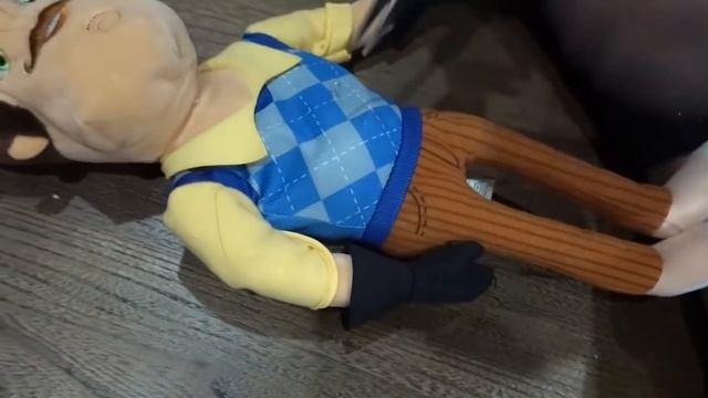 What's Inside Hello Neighbor? We Shrunk The Neighbor! смотреть онлайн