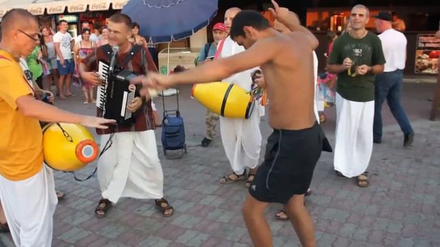 Ратишекхар дас - 2014.08.27, Лазаревская, Харинама смотреть онлайн