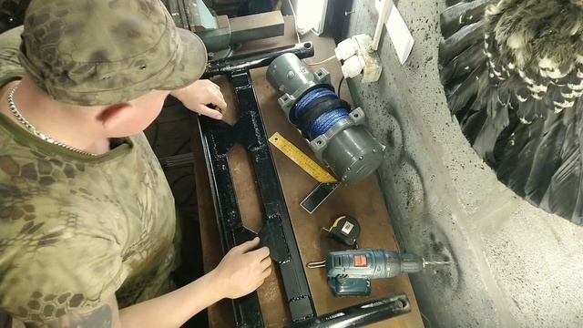 Установка лебёдки на Ниву. Скрытая установка лебёдки в силовой бампер. Площадка под лебёдку. смотреть онлайн