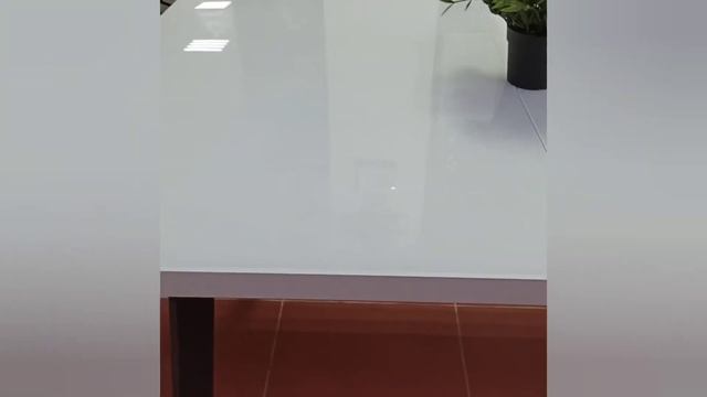 Стеклянный стол смотреть онлайн