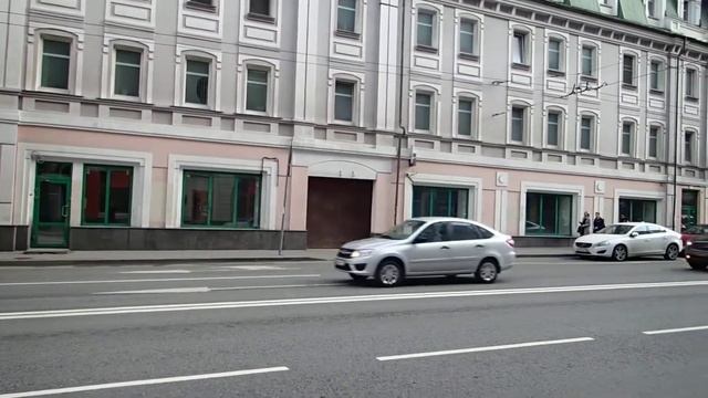 17:00, четверг, 19 апреля 2018 (стрит-ритейл: Старая Басманная, 14/2c4) смотреть онлайн
