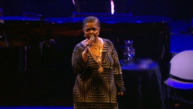 Cesaria Évora Live Amor au Grand Rex PARIS 2004 (Intégral). #cesariaevora @cesariaevoraofficiel смотреть онлайн