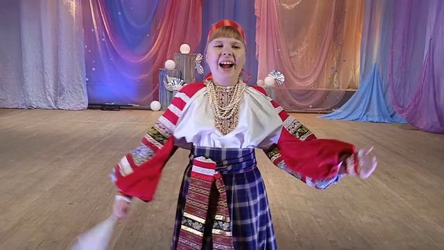 Сустаева Лиля солистка ансамбля Забава ЦВР город Саров, р. н. п. 'меня матушка любила" смотреть онлайн