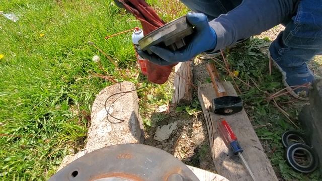 Ремонт вентилятора охлаждения двигатель Cummins. Fan clutch replacement Cummins engine. смотреть онлайн