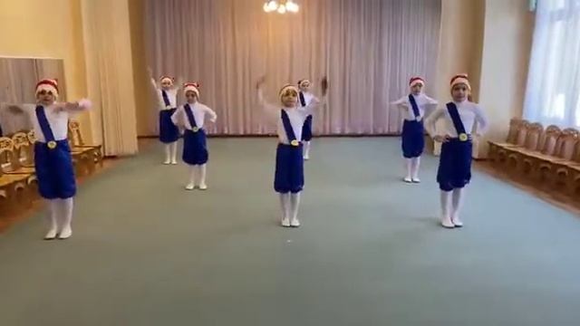 " Ритмы вселенной" коллектив Мозаика.Танец "Буратино" смотреть онлайн