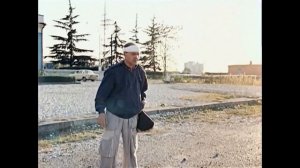 Дама с попугаем 1080p