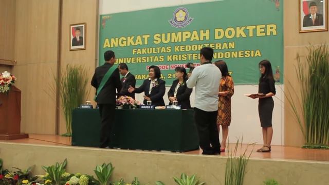 ANGKAT SUMPAH DOKTER FKUKI 21 JANUARI 2017 смотреть онлайн