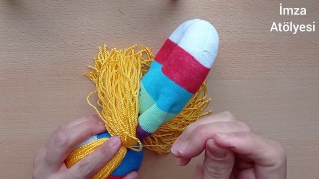 ? BİR ÇORAP BU KADAR MI GÜZEL DÖNÜŞÜR... смотреть онлайн