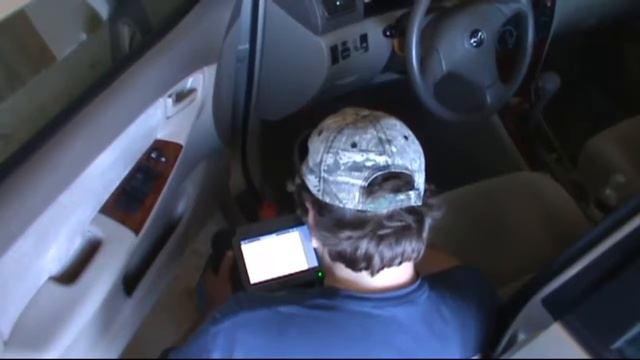 Get Your Check Engine Light Read At Alan's Towing смотреть онлайн