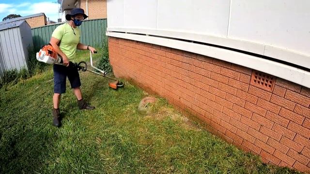 He's LITERALLY mowing for his life but not like ACTUALLY for his life - Just LITERALLY смотреть онлайн