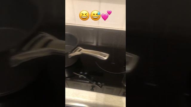 Induction hob versus electric kettle смотреть онлайн