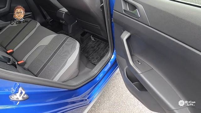 フォルクスワーゲン ポロ Rライン【車両レビュー】実用性と走りのちょうどいいバランス!! これがポロの大本命!? VOLKSWAGEN POLO E-CarLife with 五味やすたか смотреть онлайн