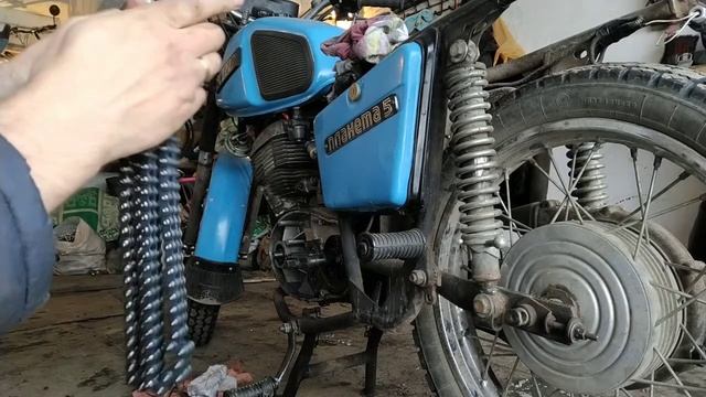 Замена цепи моторной передачи Иж Планета 5 смотреть онлайн
