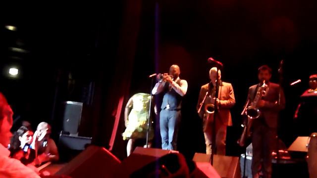Sharon Jones & The Dap Kings Paris La Cigale 12 03 12 part 6/6 смотреть онлайн